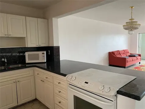 215 SE 3rd Avenue Hallandale Beach FL 33009