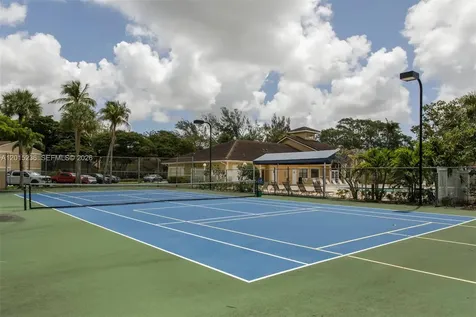 400 Palm Circle W Pembroke Pines FL 33025