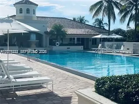 20000 E Country Club Drive Aventura FL 33180