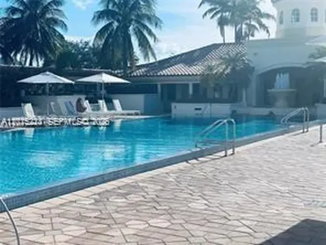 20000 E Country Club Drive Aventura FL 33180