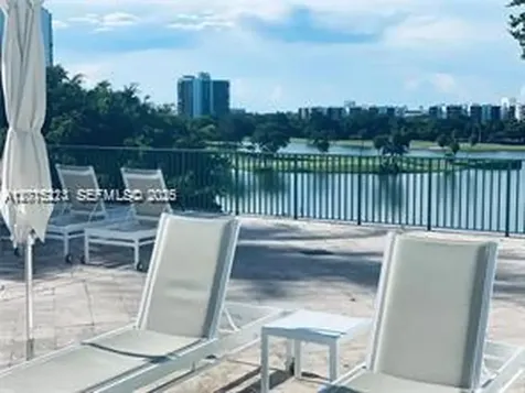 20000 E Country Club Drive Aventura FL 33180