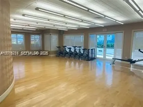 20000 E Country Club Drive Aventura FL 33180