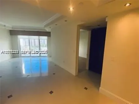 20000 E Country Club Drive Aventura FL 33180