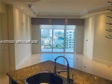 20000 E Country Club Drive Aventura FL 33180