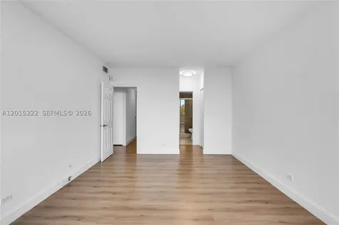 7441 Wayne Avenue Miami Beach FL 33141
