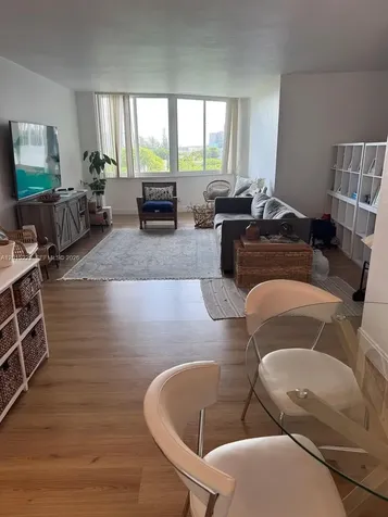 7441 Wayne Avenue Miami Beach FL 33141