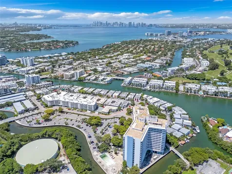 7441 Wayne Avenue Miami Beach FL 33141