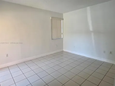 556 NW 114th Avenue Sweetwater FL 33172