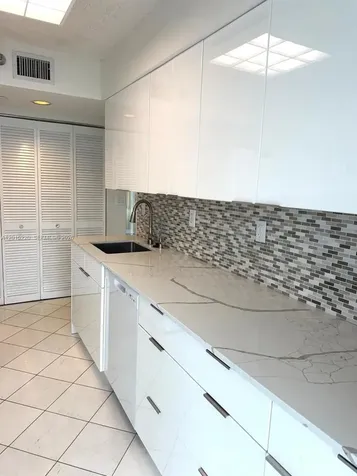 19101 NE 36th Court Aventura FL 33180