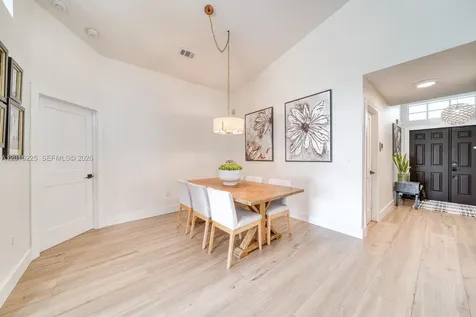 77 Gables Boulevard Weston FL 33326