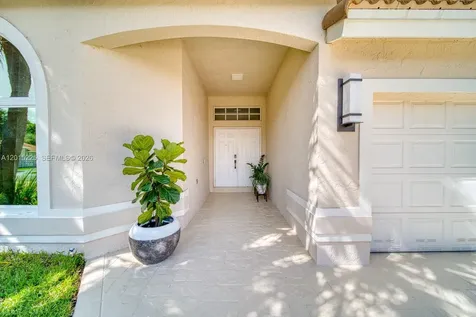 77 Gables Boulevard Weston FL 33326