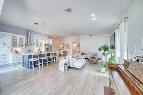 77 Gables Boulevard Weston FL 33326