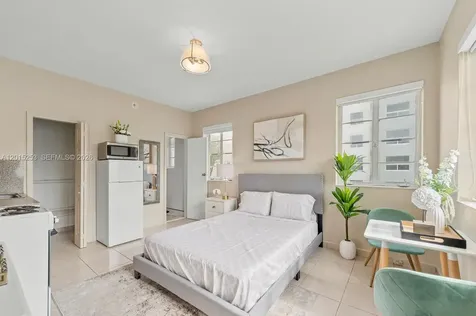 301 86th Street Miami Beach FL 33141