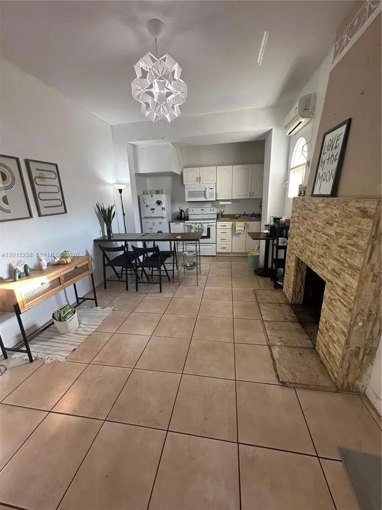 1678 SW 11th Street Miami FL 33135