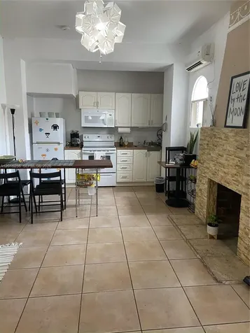 1678 SW 11th Street Miami FL 33135