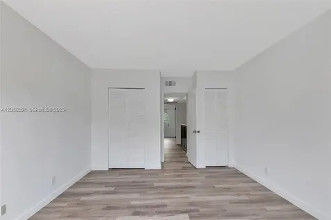 6141 SW 42nd Court Davie FL 33314