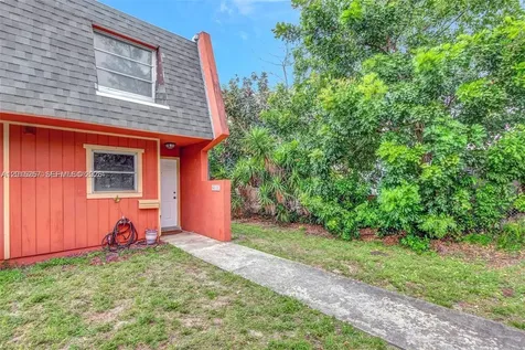 6141 SW 42nd Court Davie FL 33314