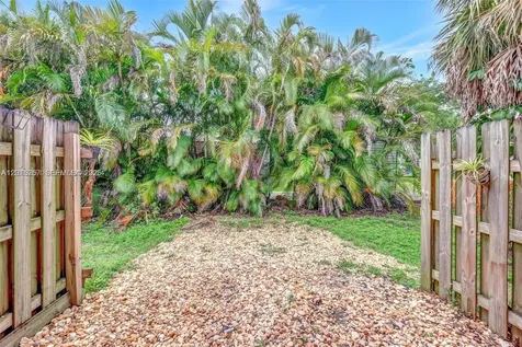 6141 SW 42nd Court Davie FL 33314