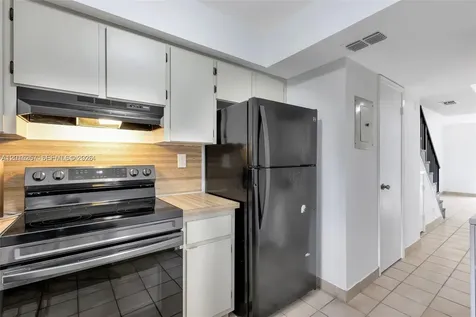 6141 SW 42nd Court Davie FL 33314