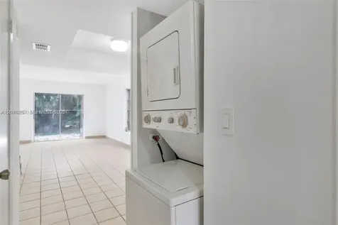 6141 SW 42nd Court Davie FL 33314