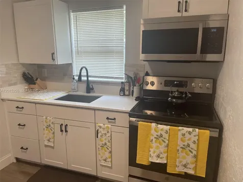 1019 NW 4th Avenue Pompano Beach FL 33060