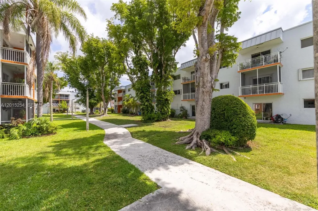 11301 SW 200th Street Miami FL 33157