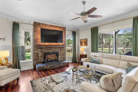 4903 Jenni Lin Court Other City - In The State Of Florida FL 33596