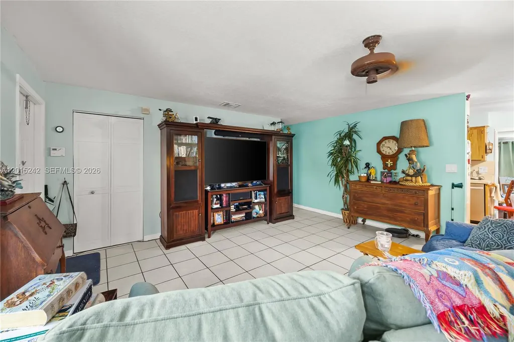 3664 Everglades Road Palm Beach Gardens FL 33410