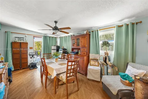 3664 Everglades Road Palm Beach Gardens FL 33410