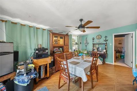 3664 Everglades Road Palm Beach Gardens FL 33410