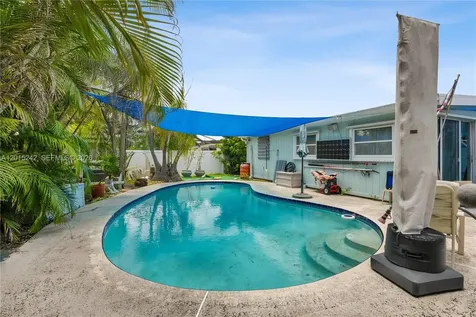 3664 Everglades Road Palm Beach Gardens FL 33410