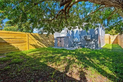 1780 NW 49th Street Miami FL 33142