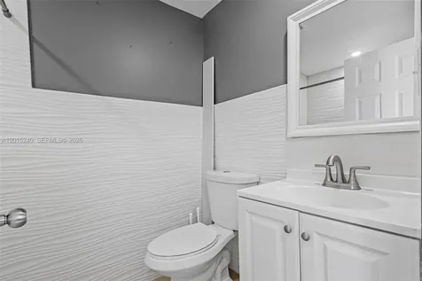 1780 NW 49th Street Miami FL 33142