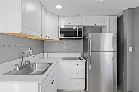 1780 NW 49th Street Miami FL 33142