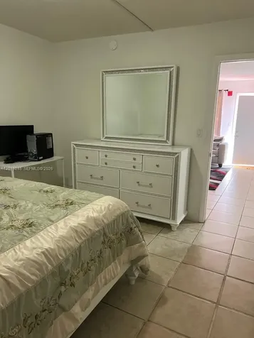 3800 SW 102nd Avenue Miami FL 33165