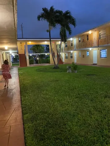 3800 SW 102nd Avenue Miami FL 33165