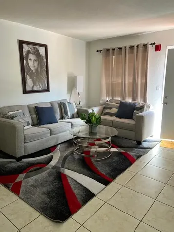3800 SW 102nd Avenue Miami FL 33165