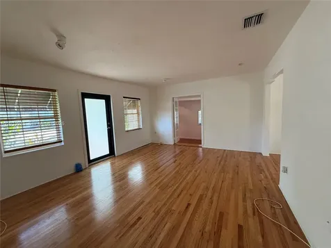 2321 SW 31 Avenue Miami FL 33145