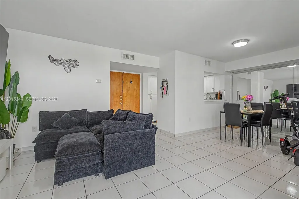 11790 SW 18th Street Miami FL 33175