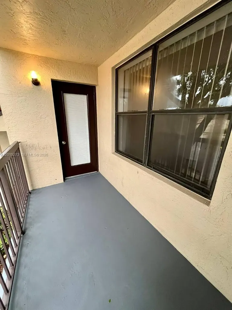4561 W Mcnab Road Pompano Beach FL 33069