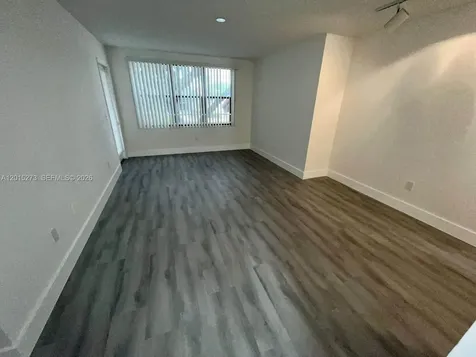4561 W Mcnab Road Pompano Beach FL 33069
