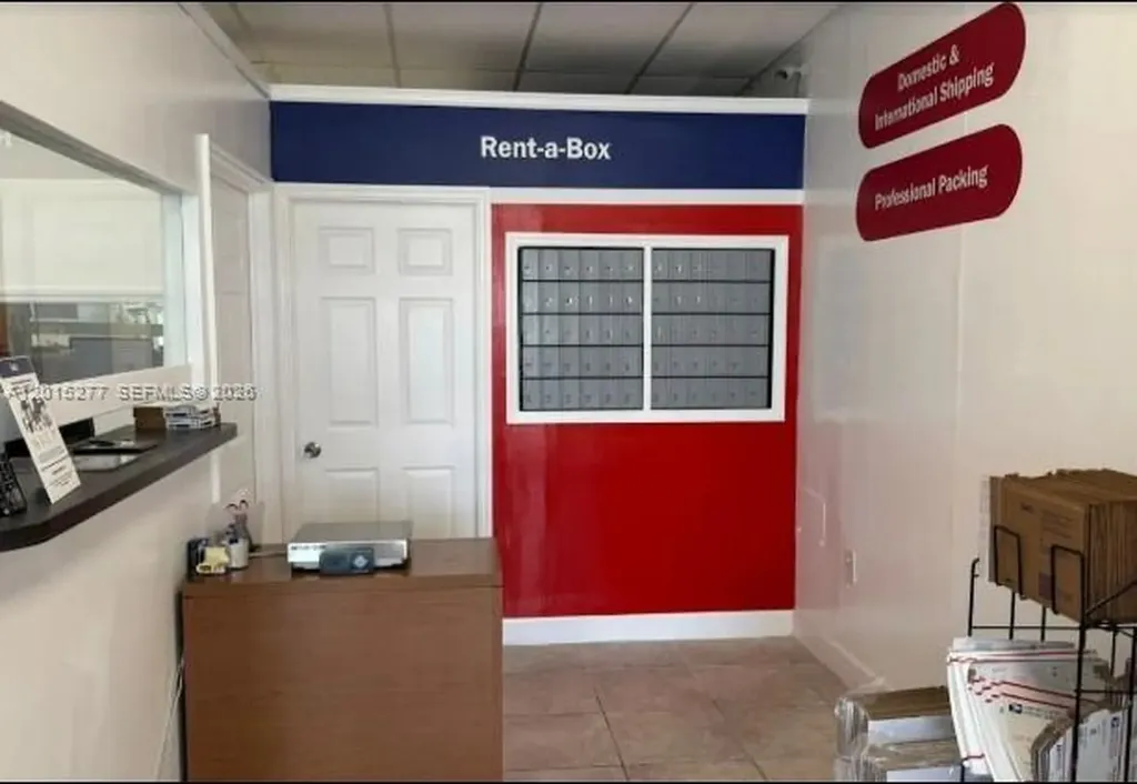 Established Pack, Ship, Mailbox & Business Service Hollywood FL 33021