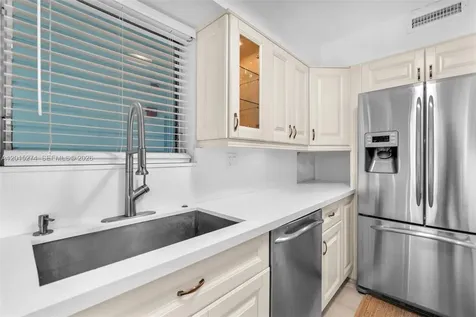 9101 E Bay Harbor Drive Bay Harbor Islands FL 33154