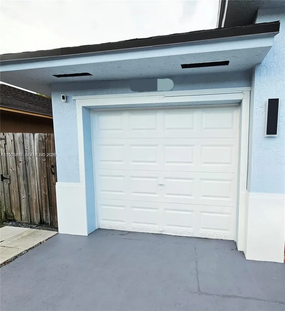 20100 NW 37 Miami Gardens FL 33055