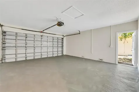 8207 SW 26th Place Davie FL 33328