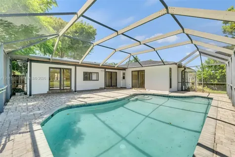 8207 SW 26th Place Davie FL 33328
