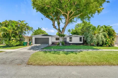 8207 SW 26th Place Davie FL 33328
