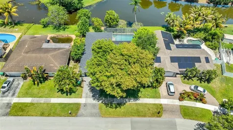 8207 SW 26th Place Davie FL 33328