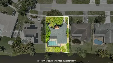 8207 SW 26th Place Davie FL 33328