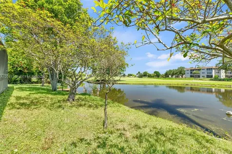 8207 SW 26th Place Davie FL 33328
